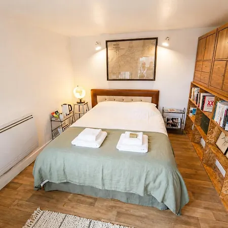 Atelier Bleu Petit Loft